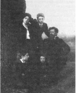 Image of Serebriakoff family in 1905.